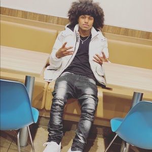 Meet your Posher, Tito